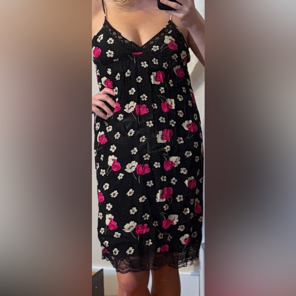Women’s Small Black Floral Mini Dress Lace V-Neck Spaghetti Strap